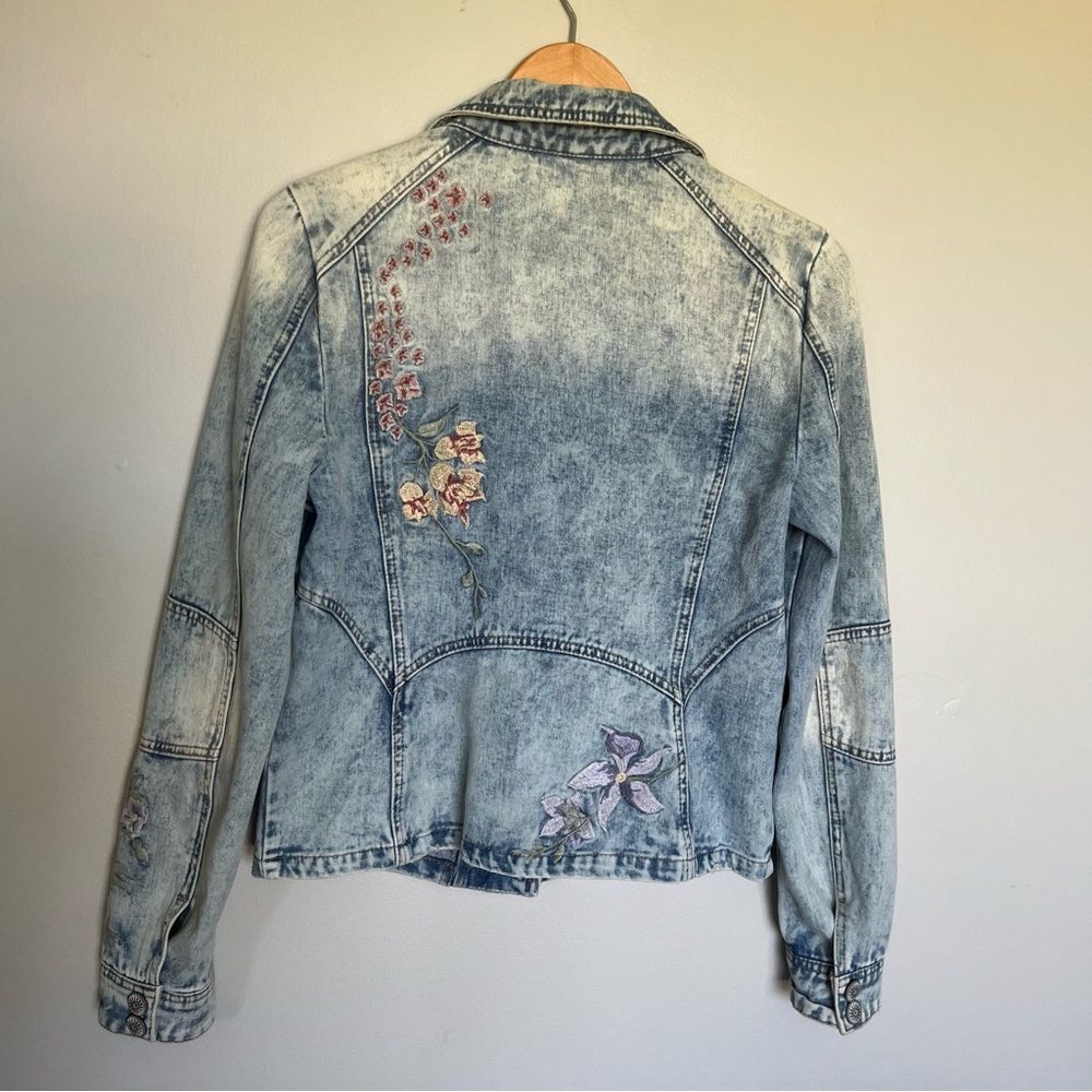 Floral Embroidered Light Blue Jean Jacket - Picture 4 of 16